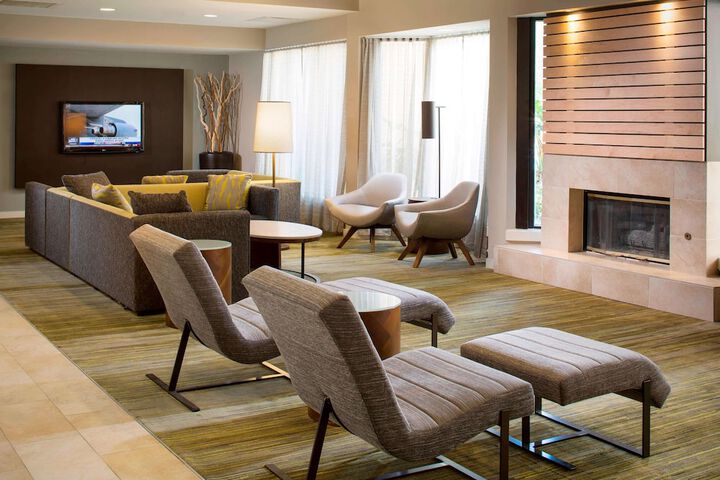Hotel Interior 6 of 31