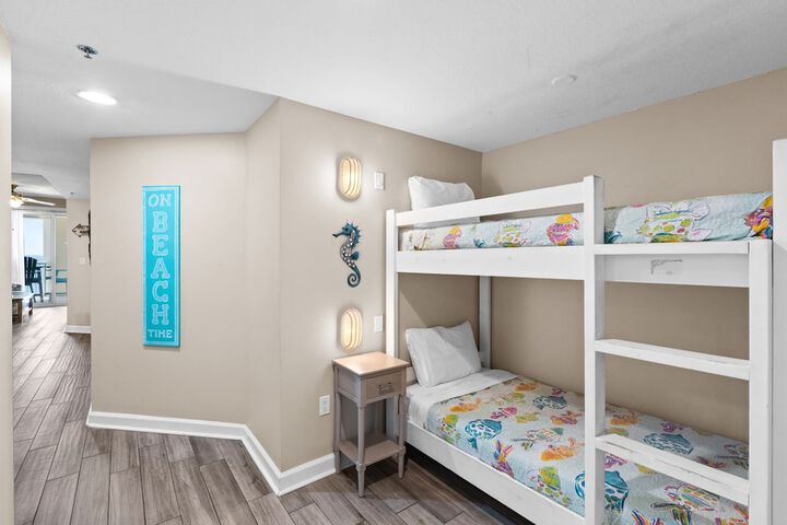 Room 92 of 308