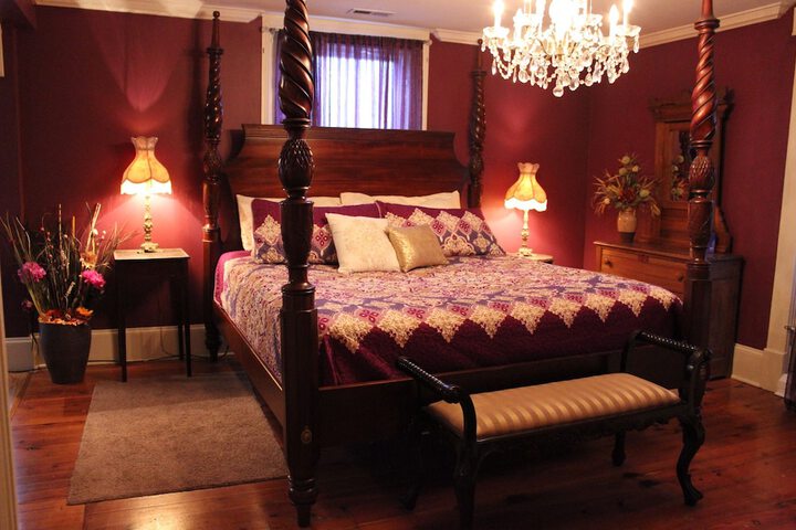 Room 13 of 25