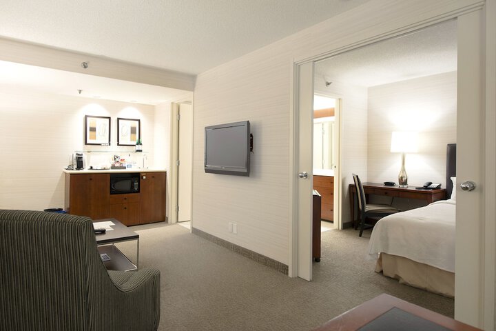 Room 13 of 31