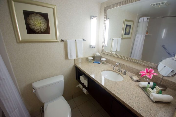 Room 100 of 226
