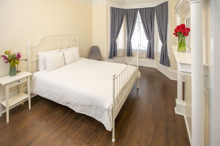 Room 52 of 116