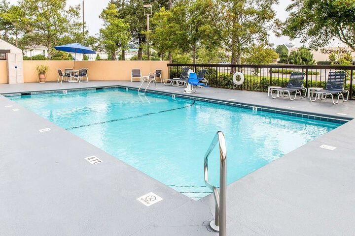 Pool 2 of 49