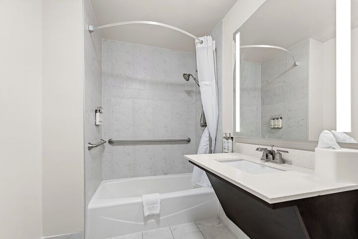 Holiday Inn Express Saint Simons Island by IHG