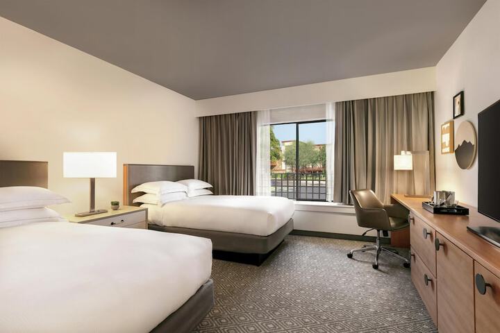Hilton Scottsdale Resort & Villas