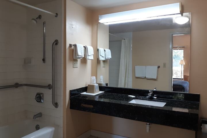 Room 11 of 29