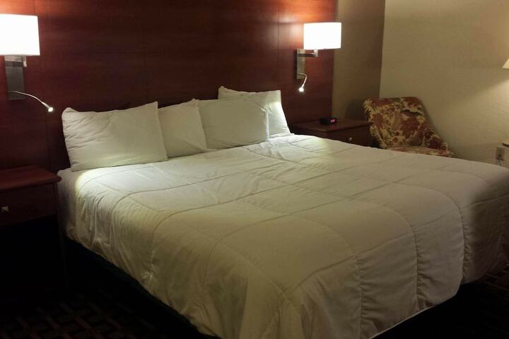 Room 15 of 23