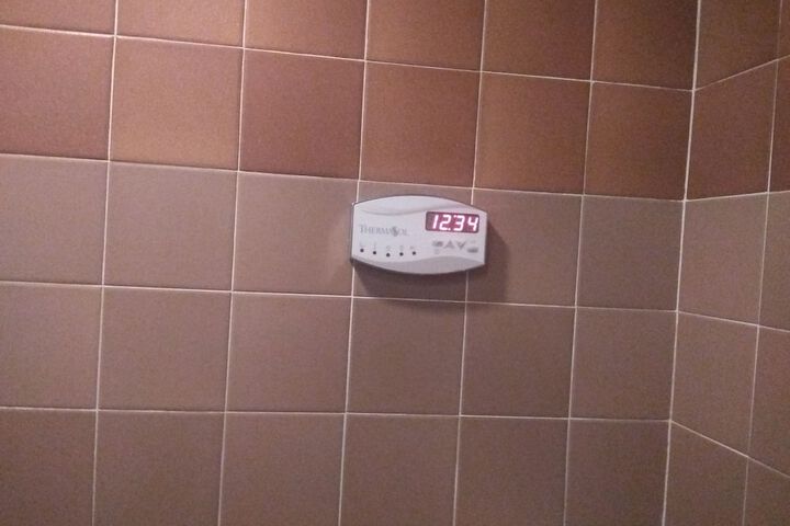 Room 11 of 24