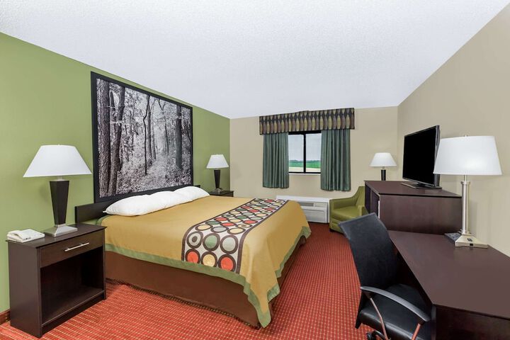Room 12 of 17