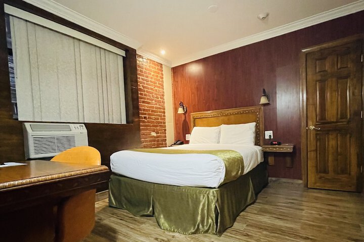 Room 20 of 31