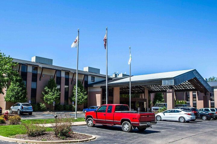 Quality Inn & Suites Peoria North