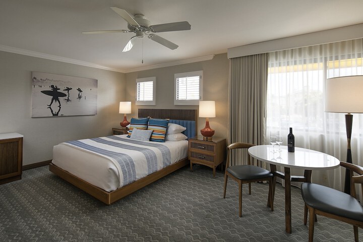 Room 49 of 70
