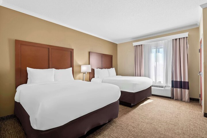 Comfort Suites