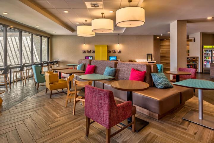 Hotel Interior 7 of 25