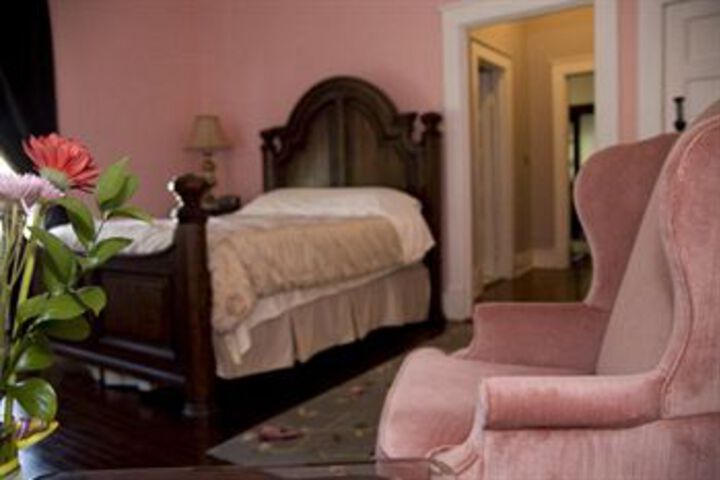 Simply Divine Bed and Breakfast