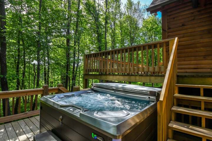 Maple Manor by Taylor Made Deep Creek