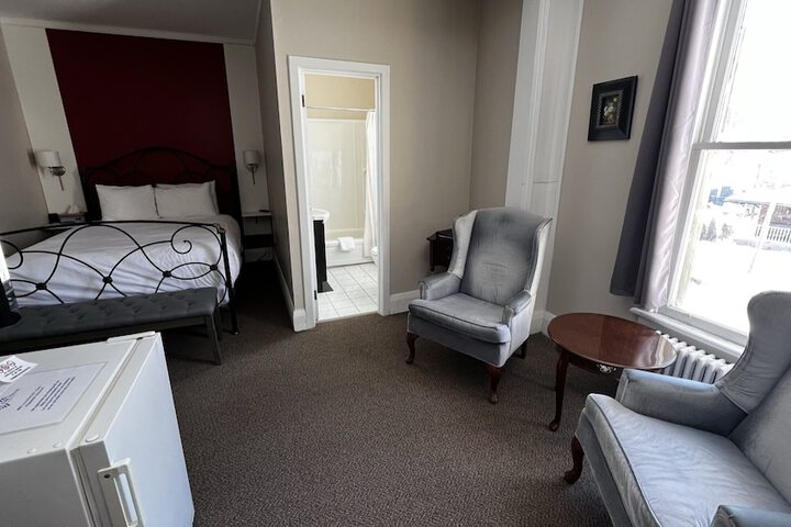Room 57 of 104