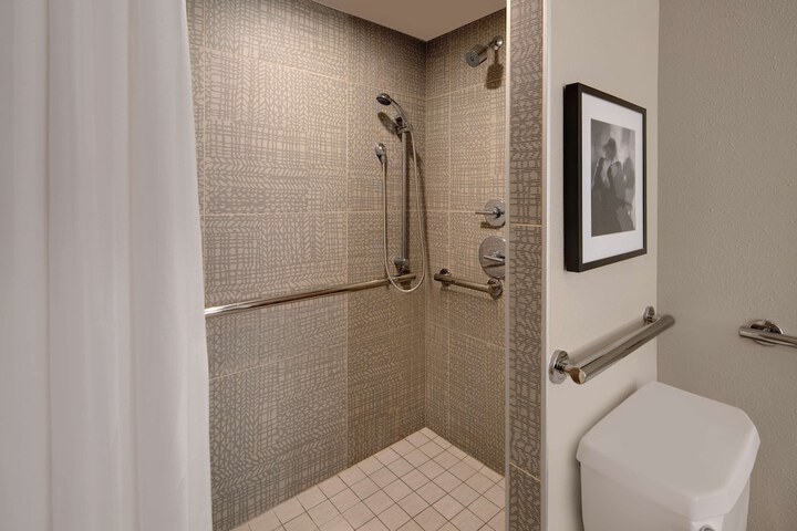 Embassy Suites by Hilton San Rafael at Marin Center
