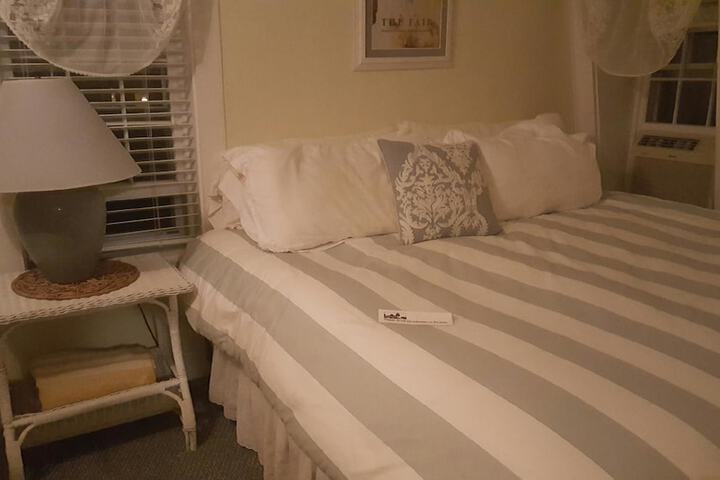 Room 27 of 39