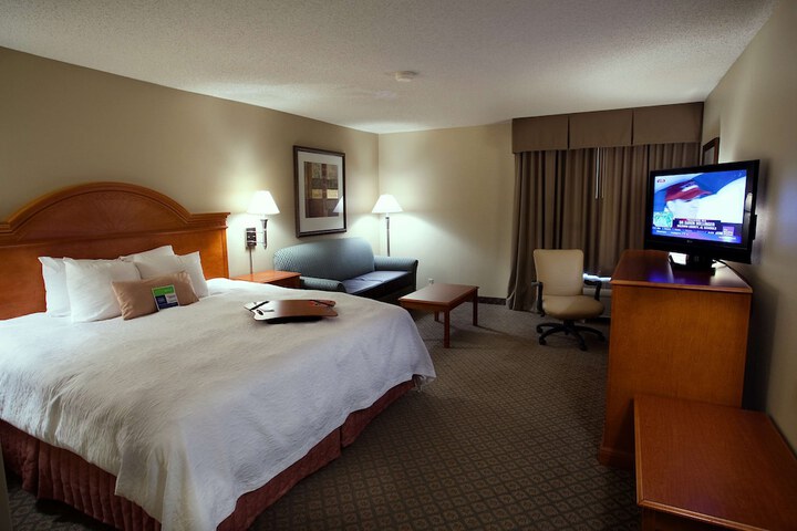 Hampton Inn Atlanta - Newnan