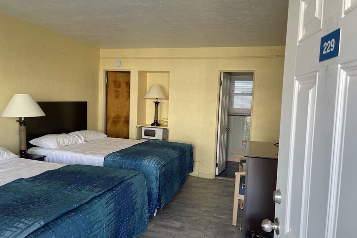 Room 37 of 70