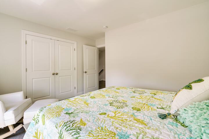 Sleek Long Branch Vacation Rental w / Pool + Patio!