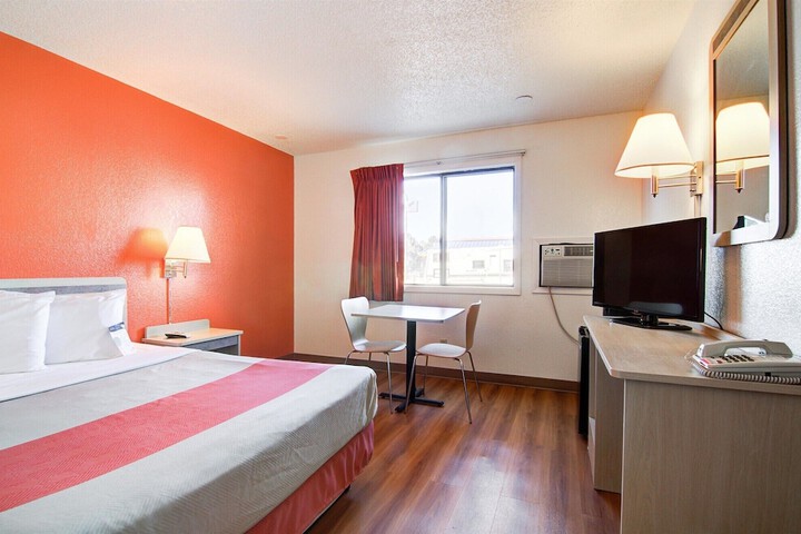 Motel 6 Colby KS