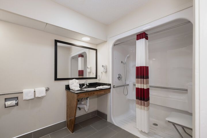 Room 20 of 37