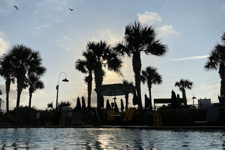 Seahorse Oceanfront Inn