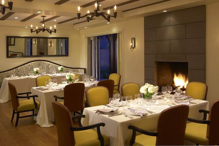 Dining 55 of 75