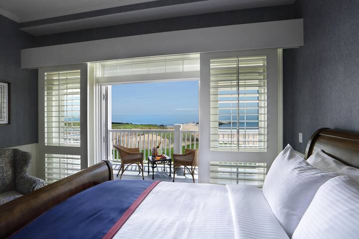 Madison Beach Hotel