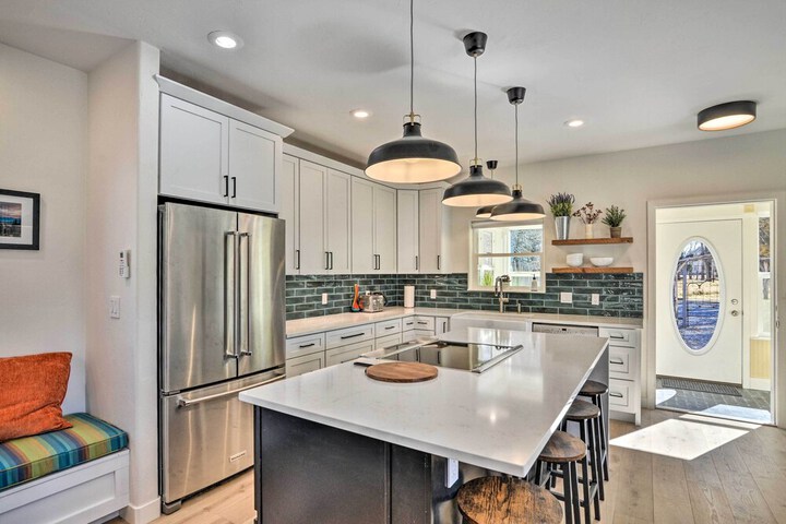 Charming Buena Vista Home w / Private Hot Tub!