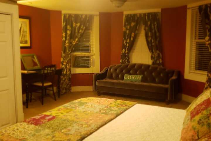 Vandiver Inn