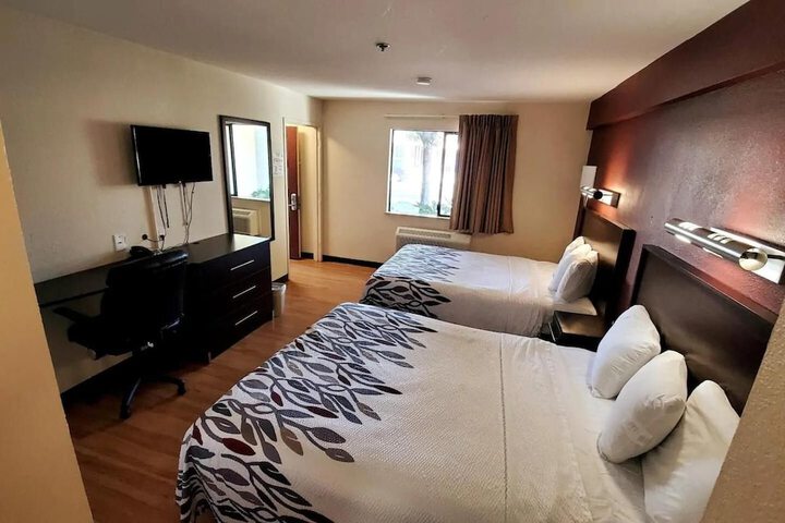 California Inn & Suites Rancho Cordova - Sacramento