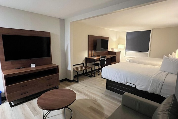 Wingate by Wyndham Dublin Near Claytor Lake State Park