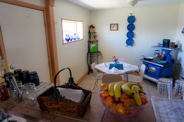 Dining 19 of 20