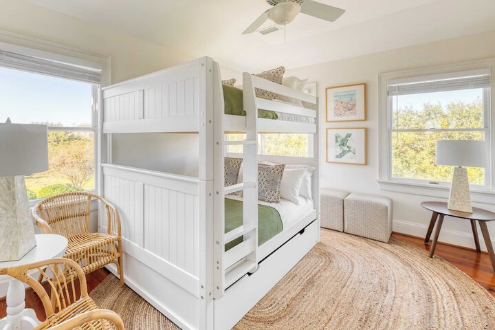 Haven by Avantstay Luxury Beachfront Home w / Pool & Gorgeous Patios