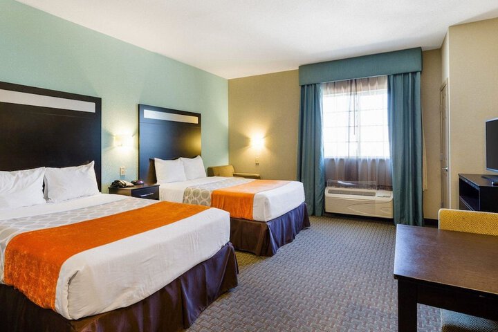 Room 21 of 34