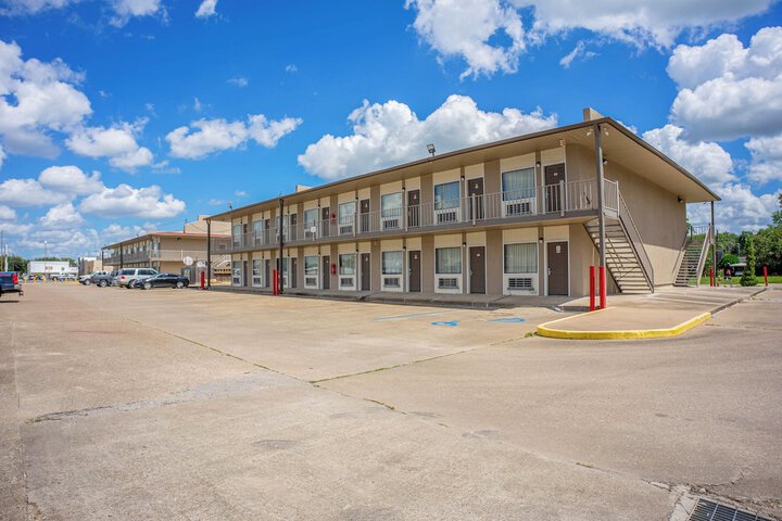 Hotel 7 of 120