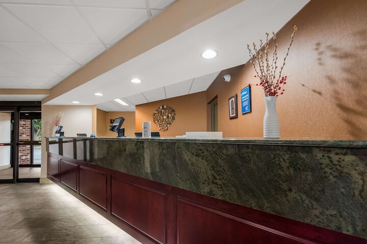 Hotel Interior 11 of 36
