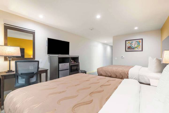 Room 8 of 30