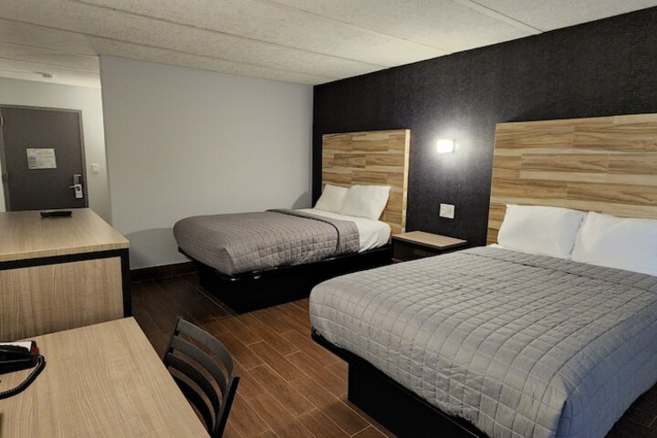 Room 22 of 36