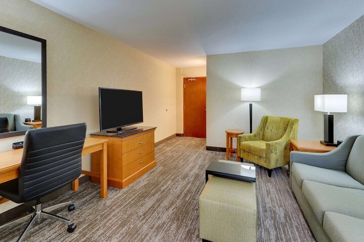 Room 16 of 53