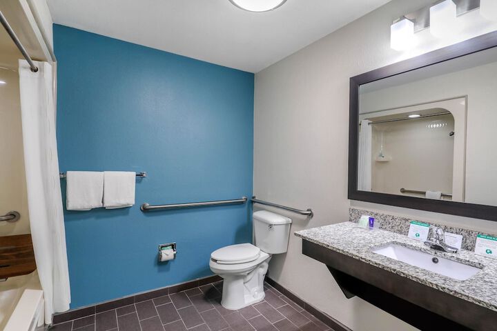 Room 13 of 29