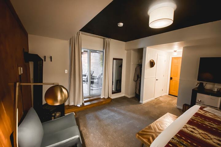Room 47 of 111