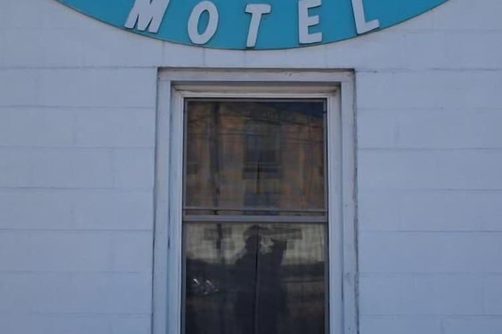 Hotel 7 of 44