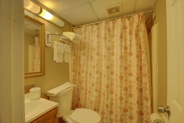 Room 22 of 37