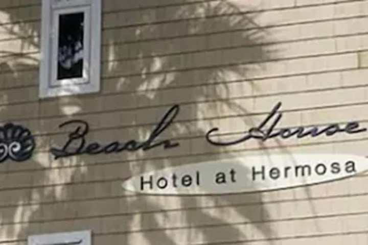 Hotel 5 of 55