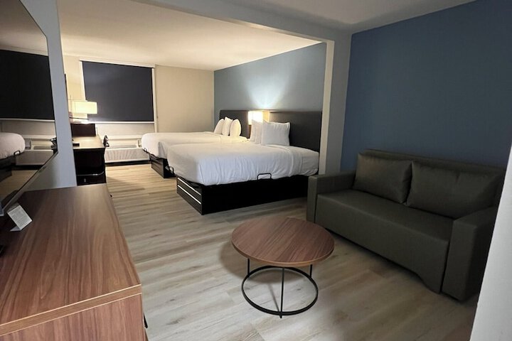 Wingate by Wyndham Dublin Near Claytor Lake State Park
