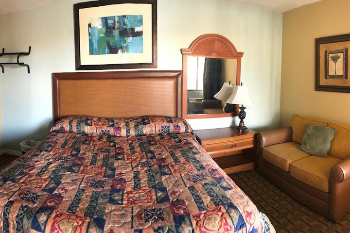 Room 30 of 39